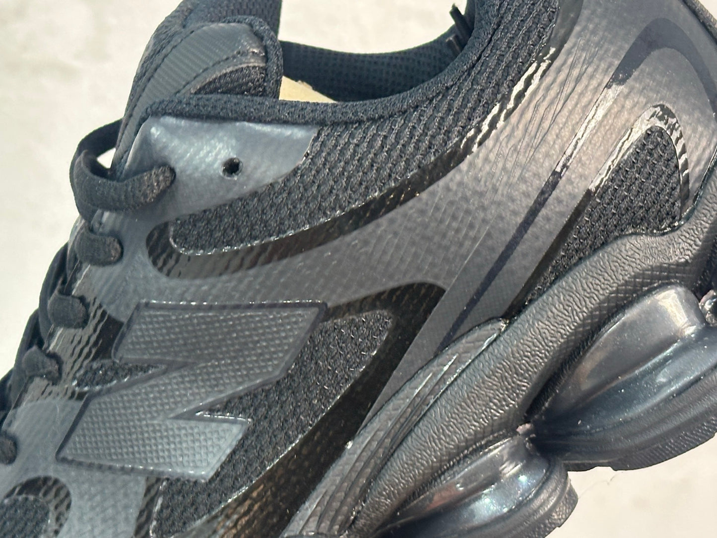 2000 Black