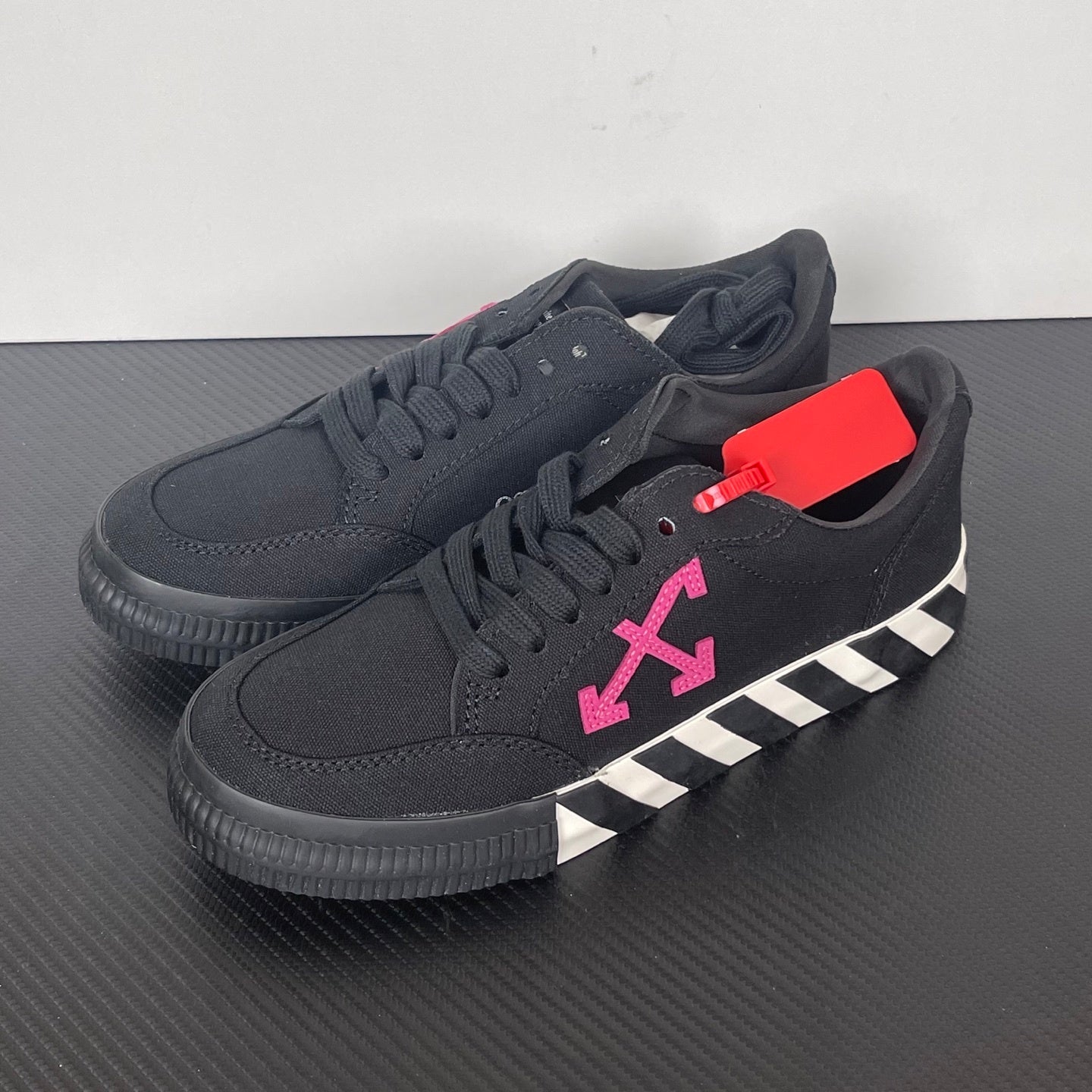 Vulcanized Black Pink