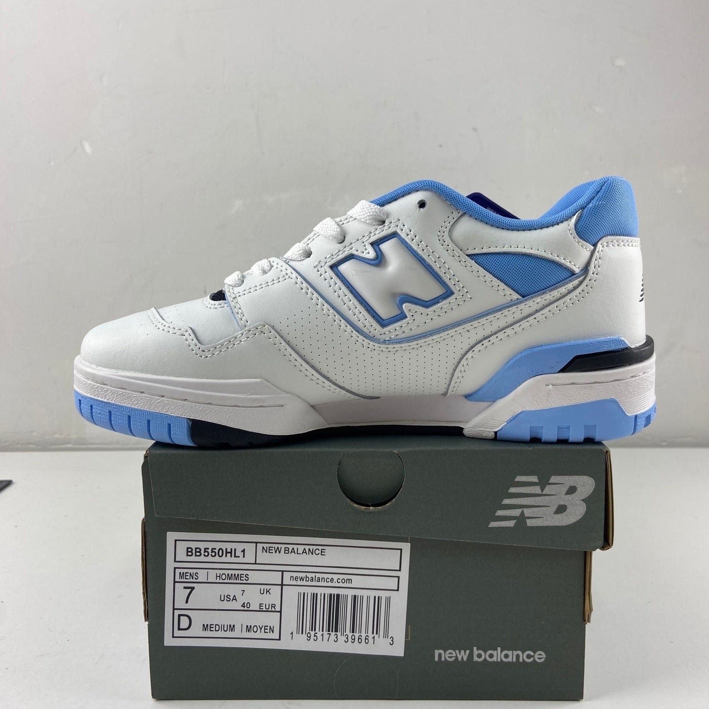550 White and Blue