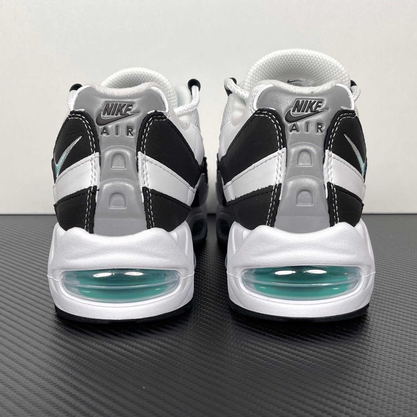 95 white Black Sky