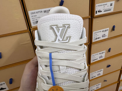 Trainer Beige and White