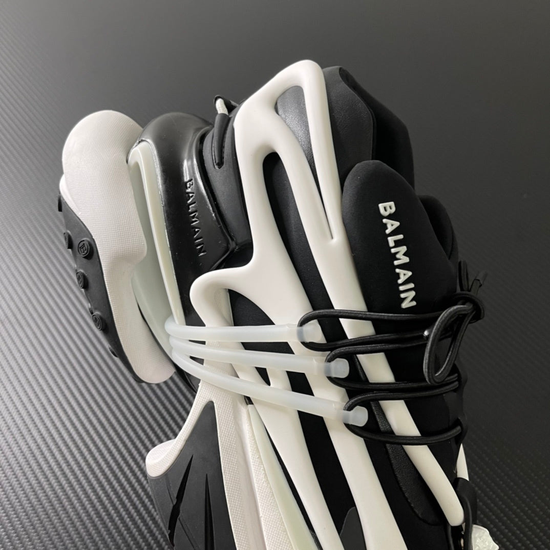 Balmain Unicorn Black White