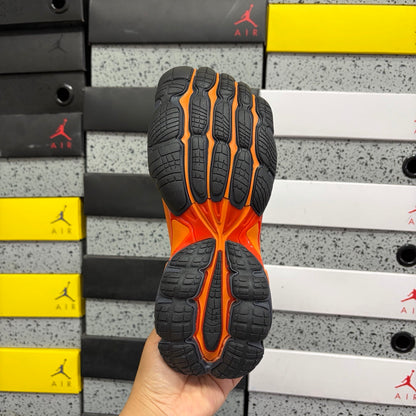 BLG Anatomic Runner Orange/Black