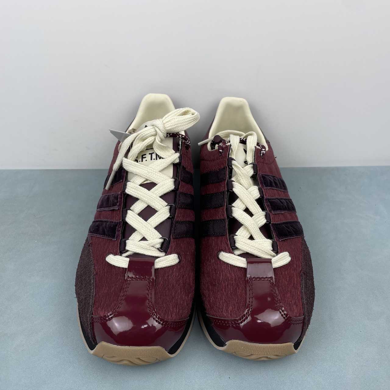 AD COUNTRY OG Red Black White