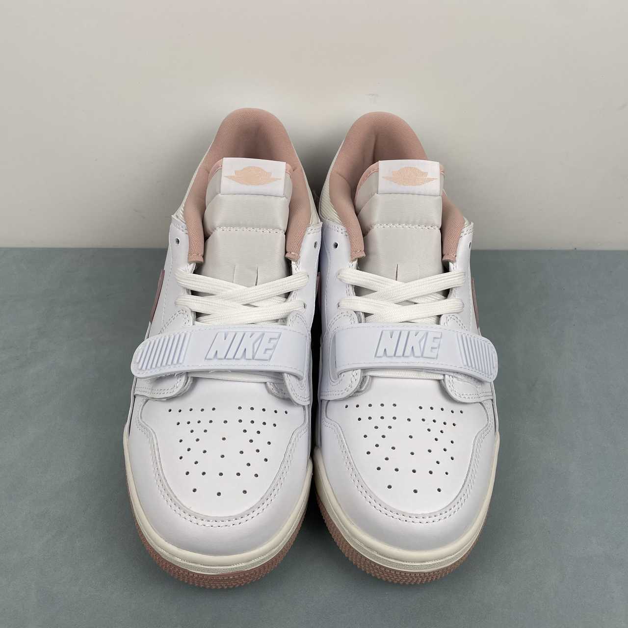 Legacy 312 White Archaeo Brown Sail Pink Oxford