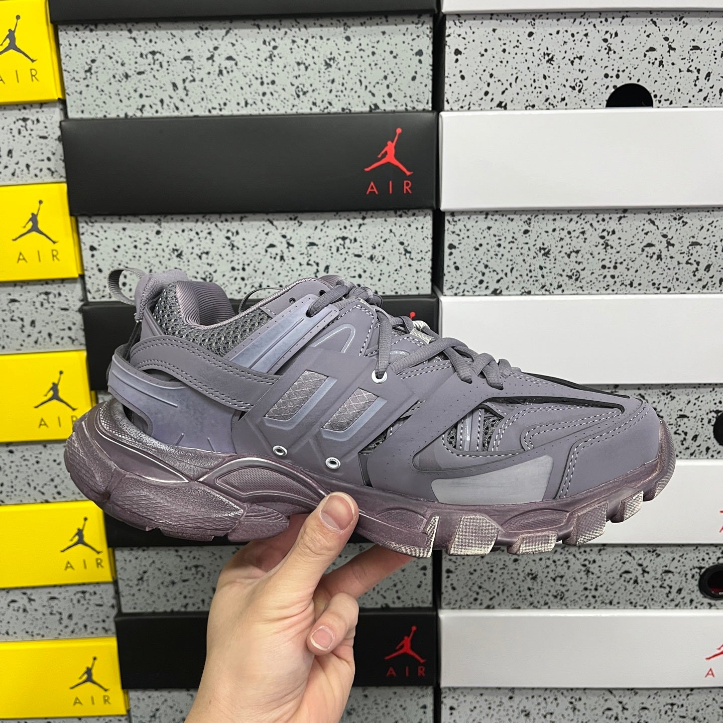 BLG Track Medium Grey