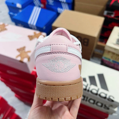 AJ1 Bear