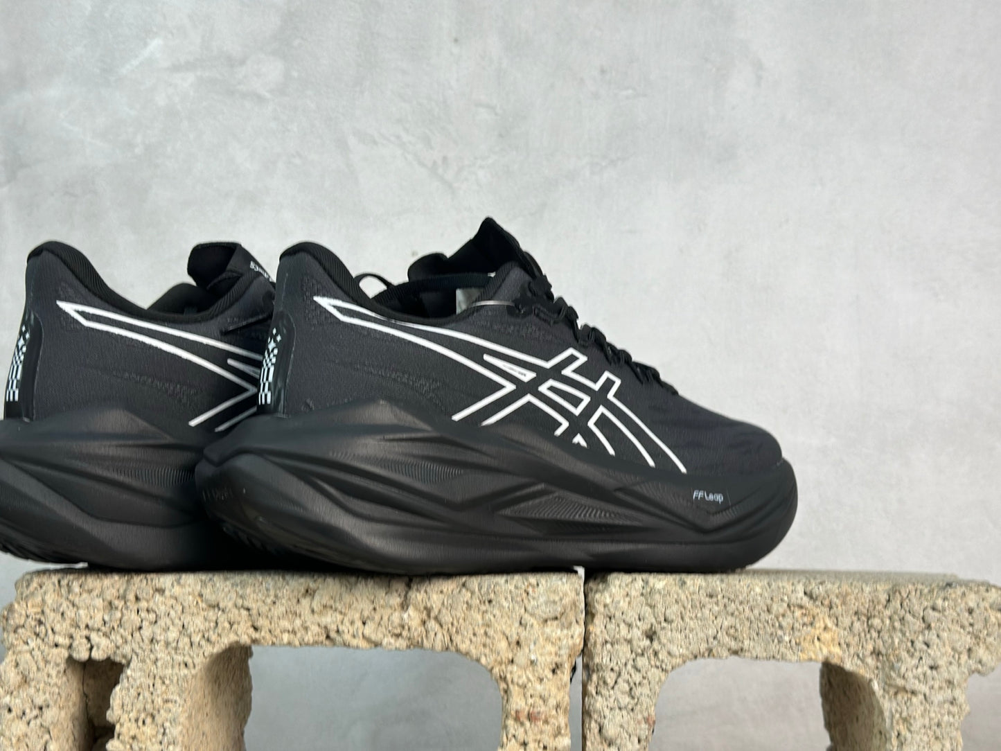 Superblast 3 Black/Grey