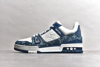 Trainer White and Blue