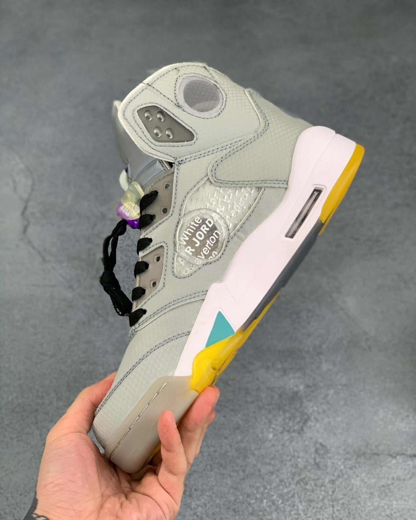 AJ 5 Retro Off Sail