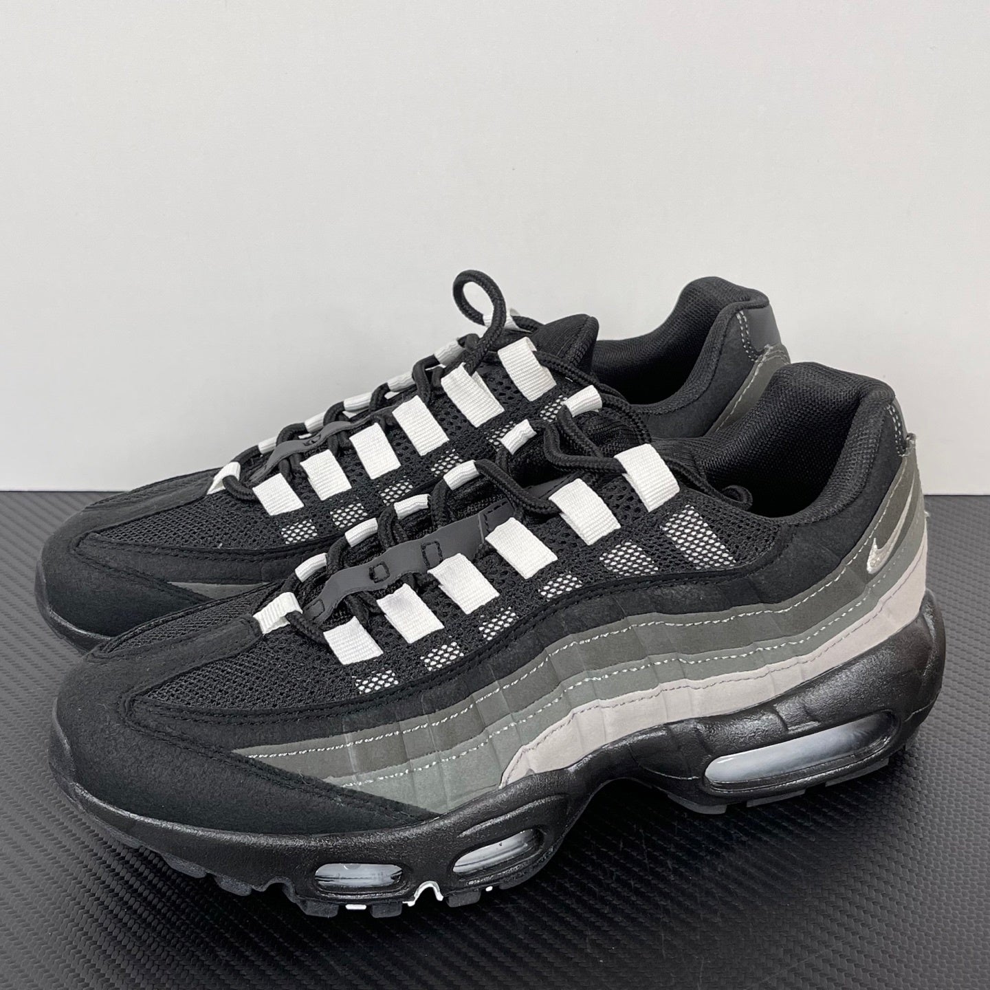 95 Grey Gradient