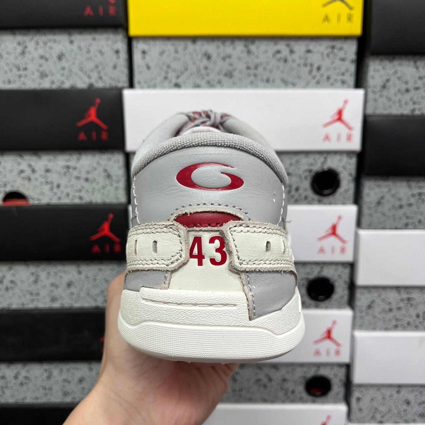 BLG Hamptons White/Red/Grey