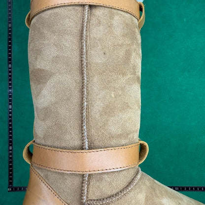 TT UGG CLASSIC ULTRA MINI
