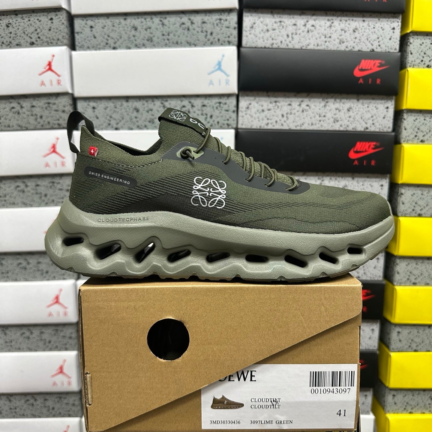 Cloudtilt Loewe Green