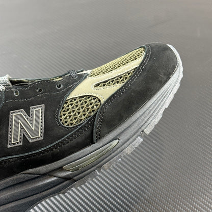 990 Black Olive
