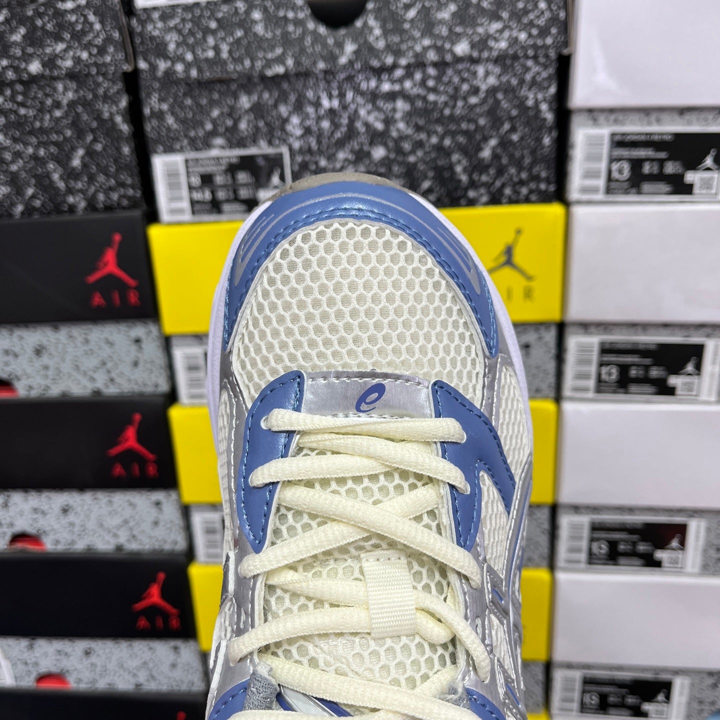 Gel-1130 White/Blue