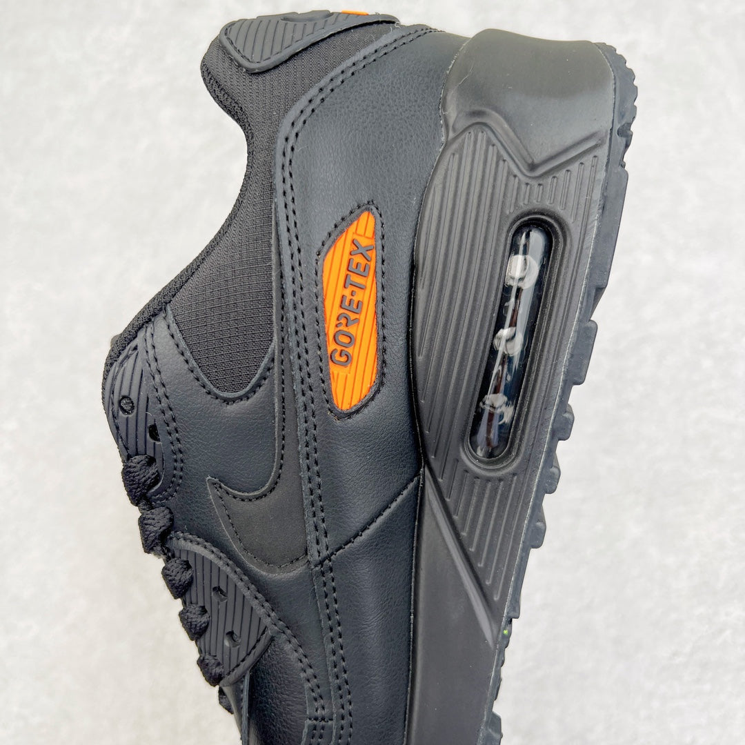90 Black Goretex
