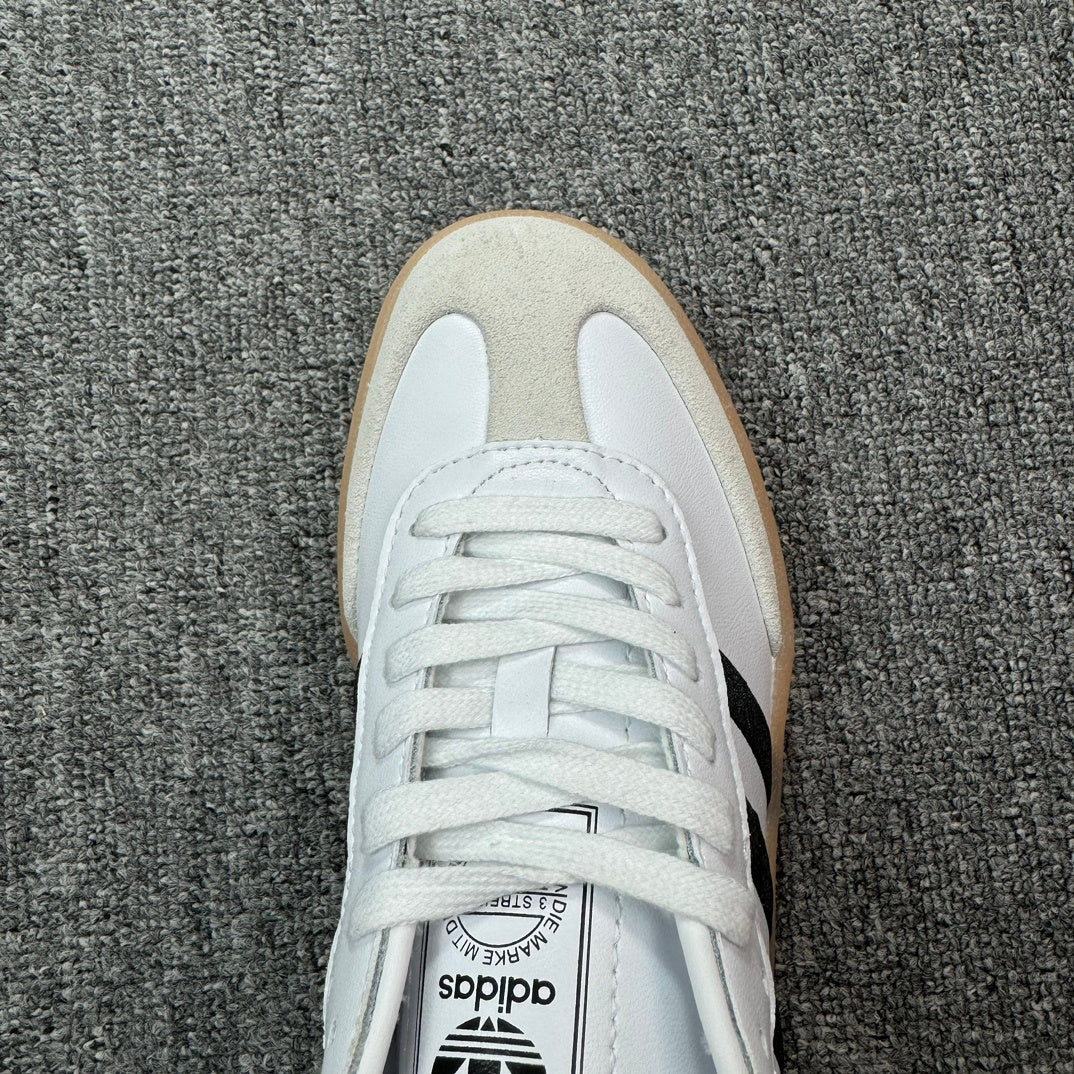 Sambae W White Black