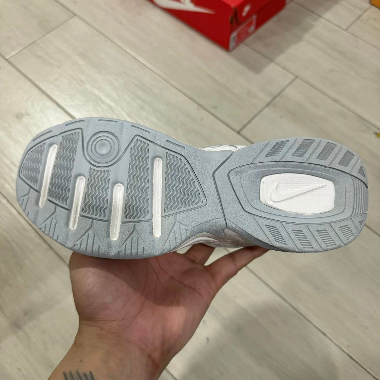 M2K Tekno White