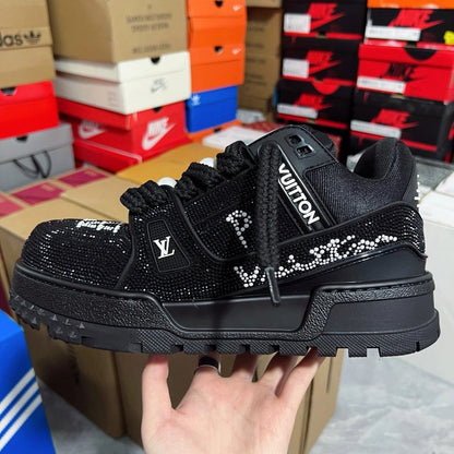 Trainer Black Cravejado