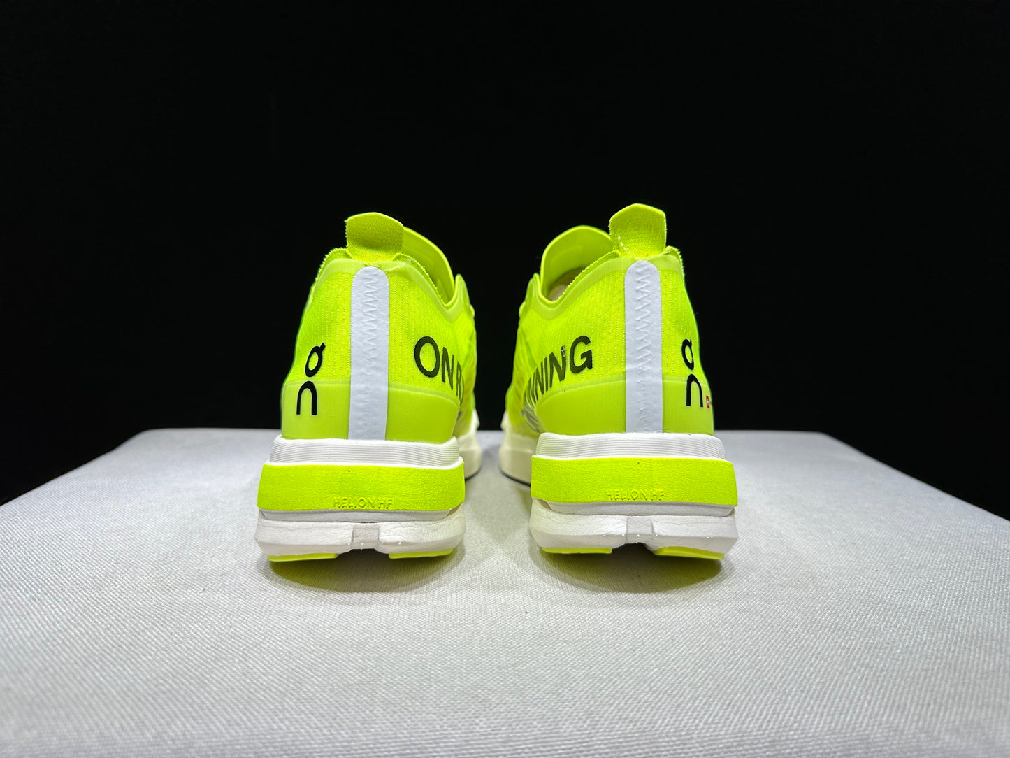 Cloudboom Strike Fluorescente Green