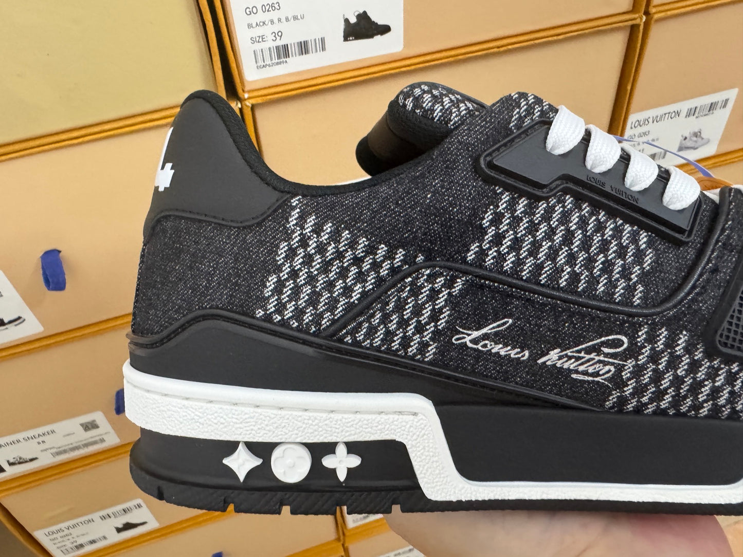 Trainer Black