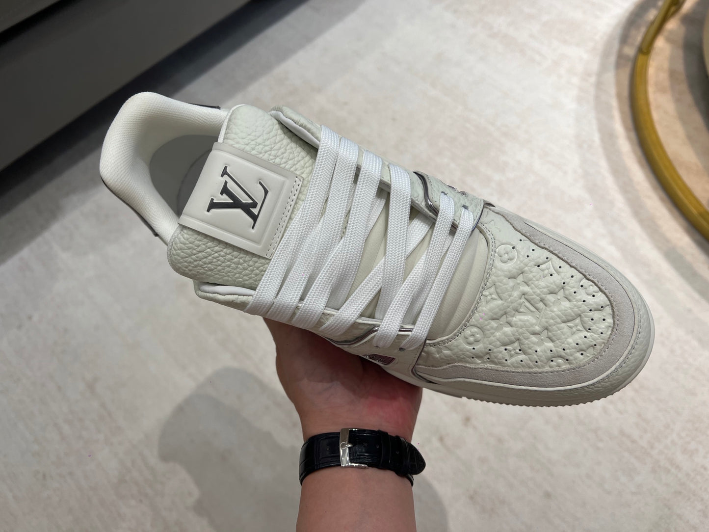 Trainer White and Gray