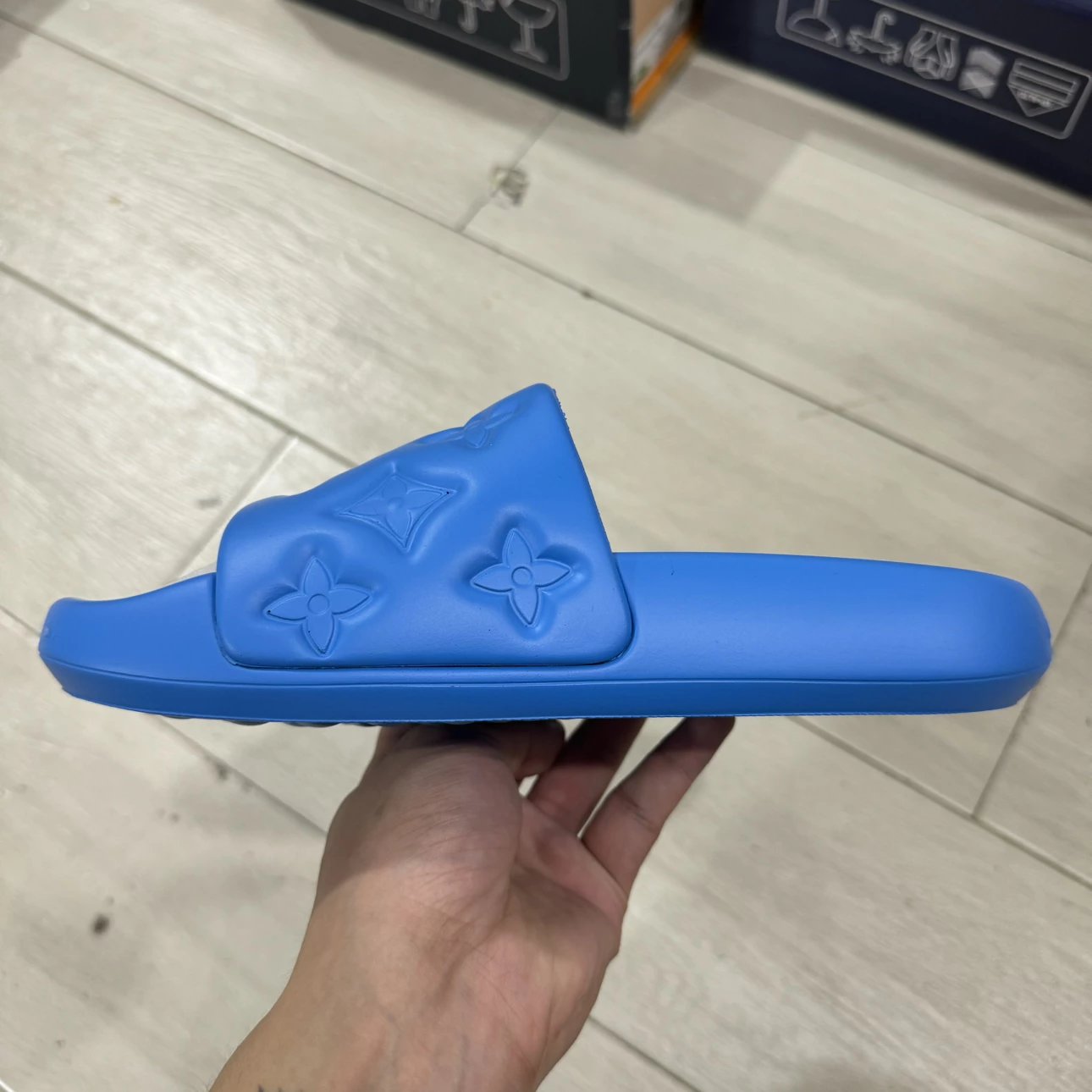 Chinelo Lv Azul