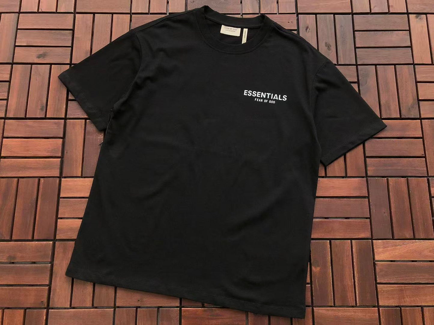 T-Shirts ESSENT