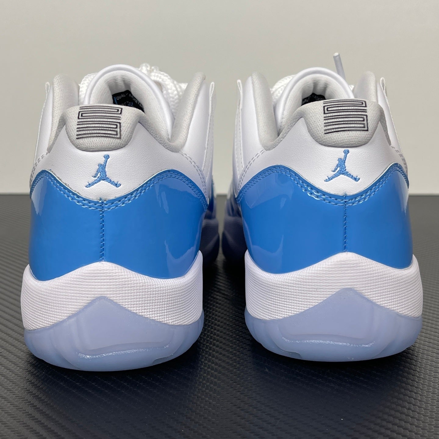 AJ11 Low UNC