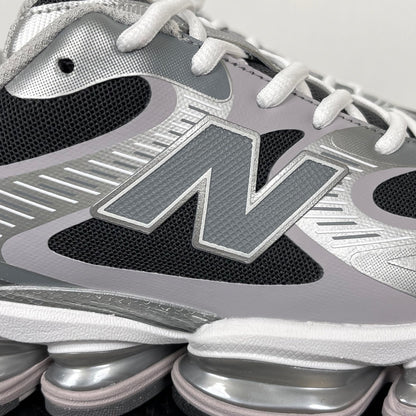 2000 ABZORB Grey and Black