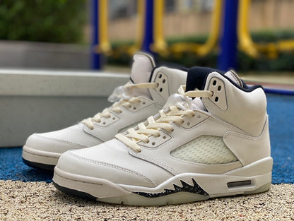 AJ 5 Sail