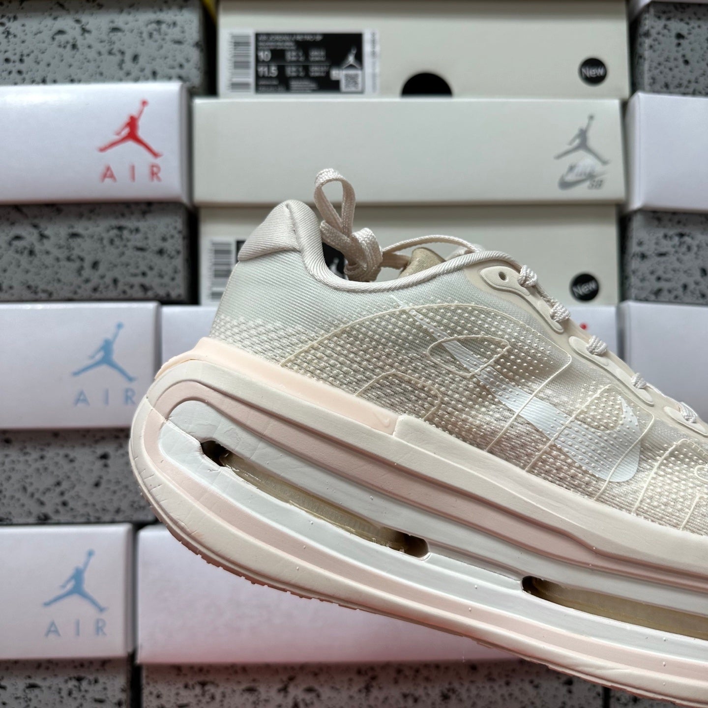 Vomero Premium White