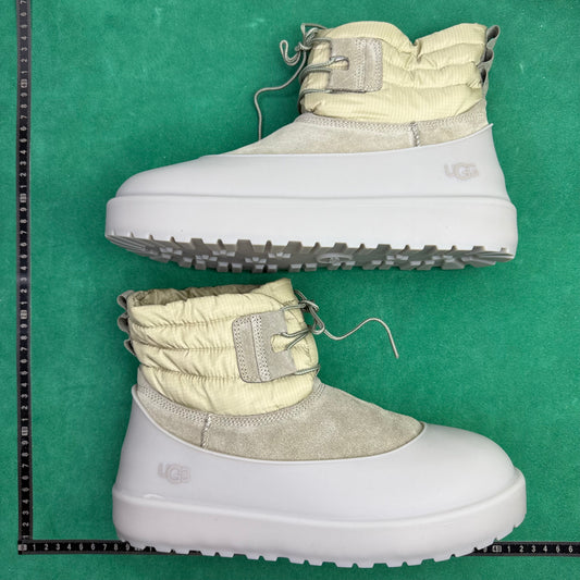 TT UGG CLASSIC MINI Lace-Up Weather