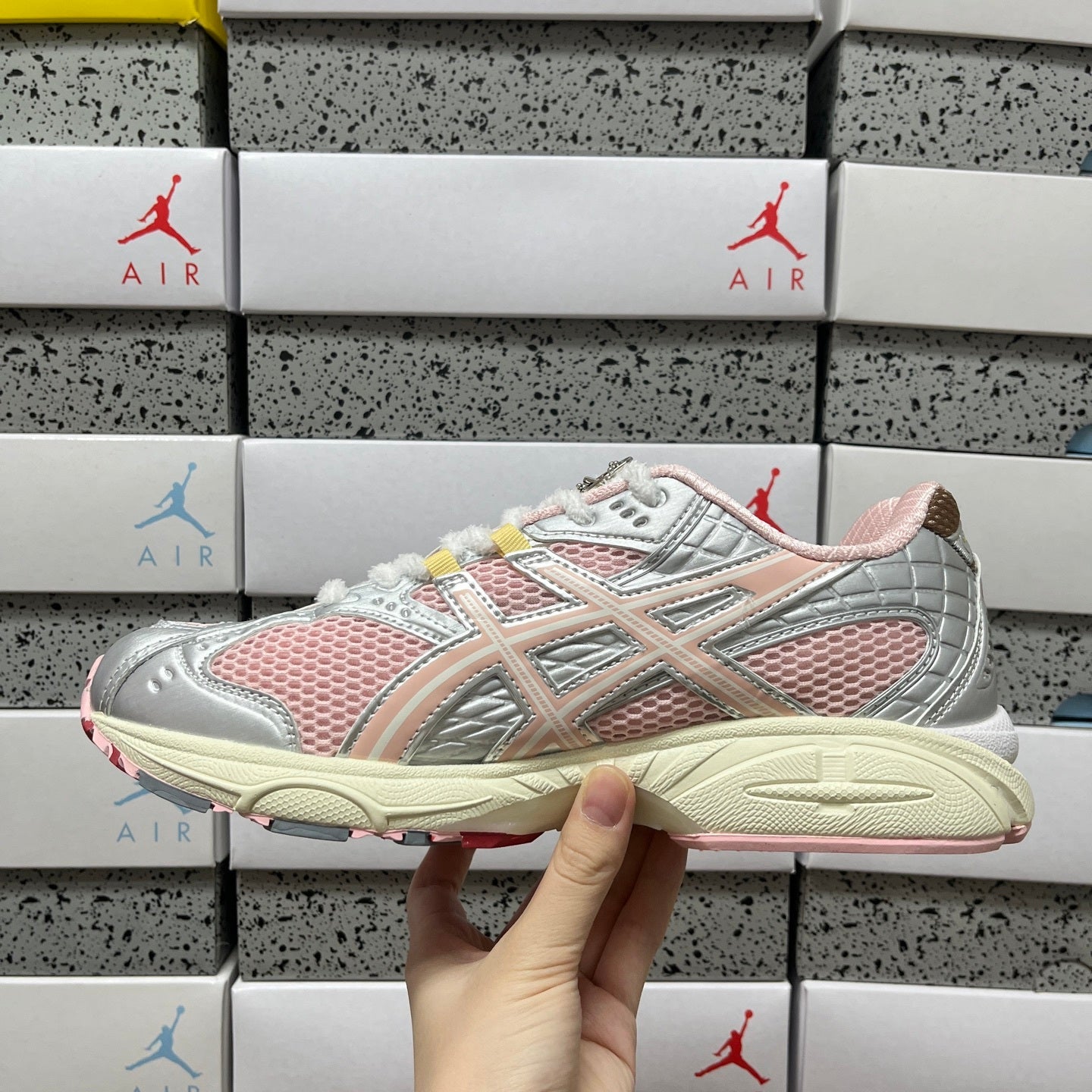 GEL-NIMBUS 10.1 Pink/Grey