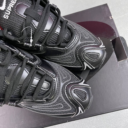 98 Supreme Black