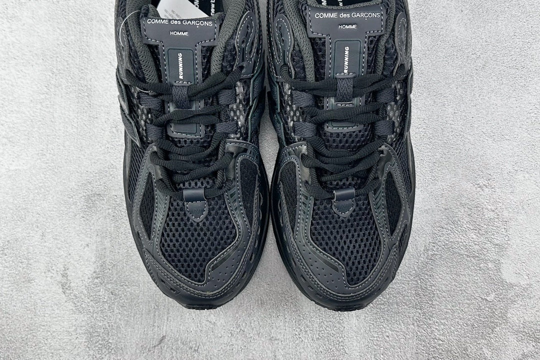 1906 Triple Black