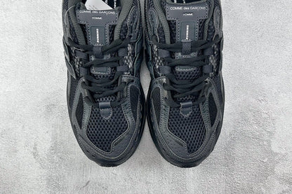 1906 Triple Black