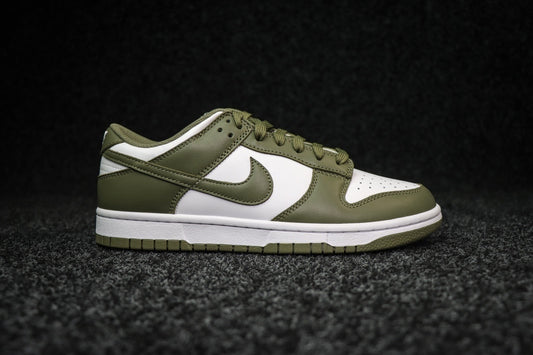 Dunk SP Medium Olive