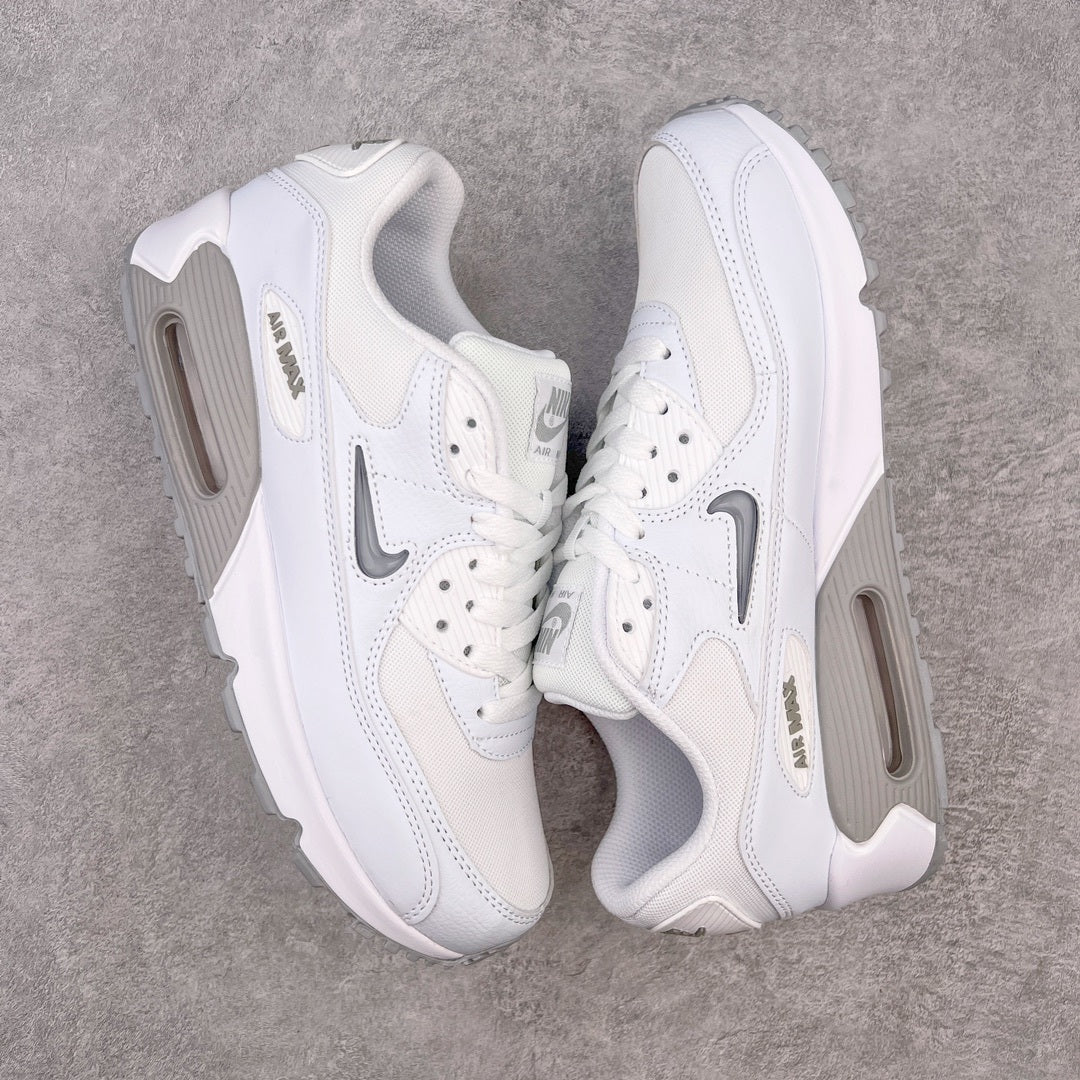 90 Jewel - Light Smoke Grey