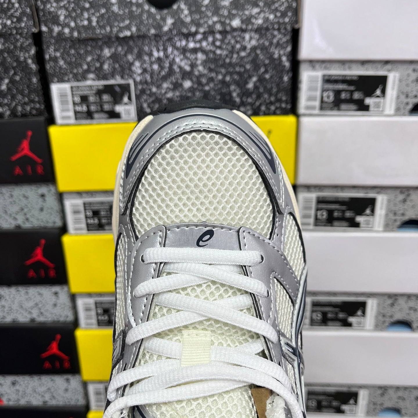 Gel-1130 Cream/Scarab