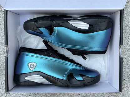 AJ14 Low Love Letter