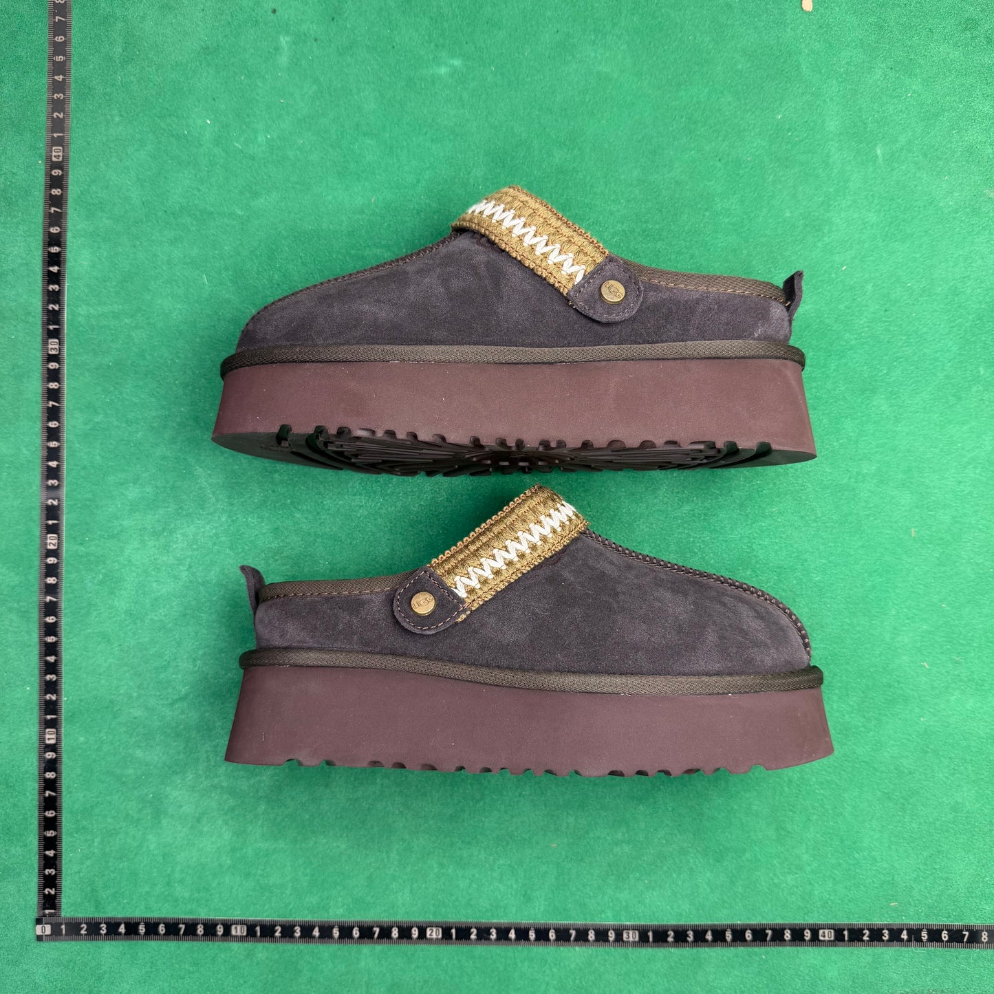 TT UGG