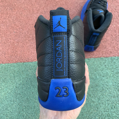 12 Royal