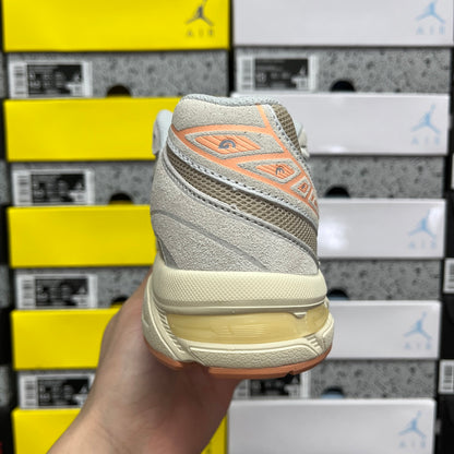Gel-1130 Feather Grey