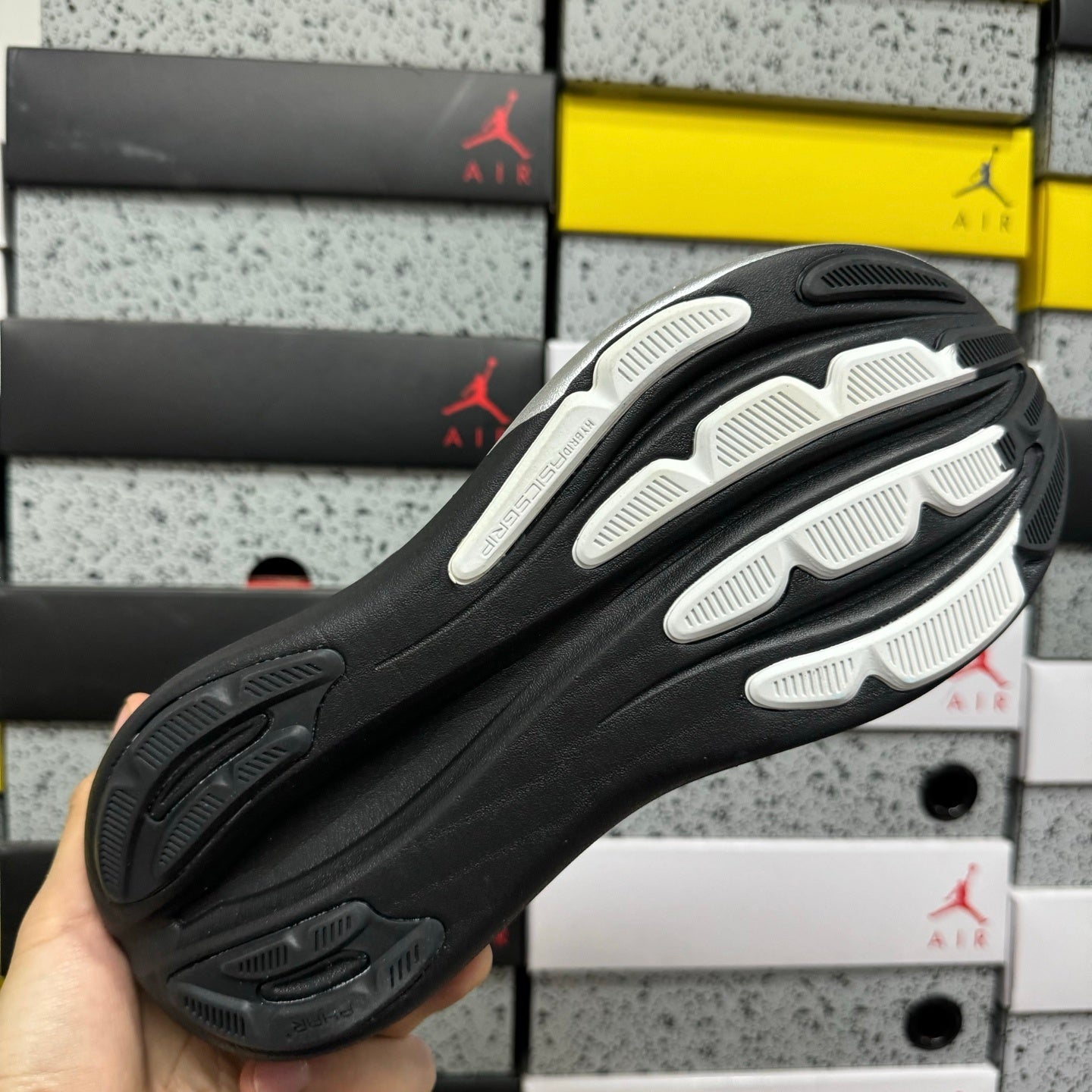 GEL-NIMBUS 28 Black/Silver