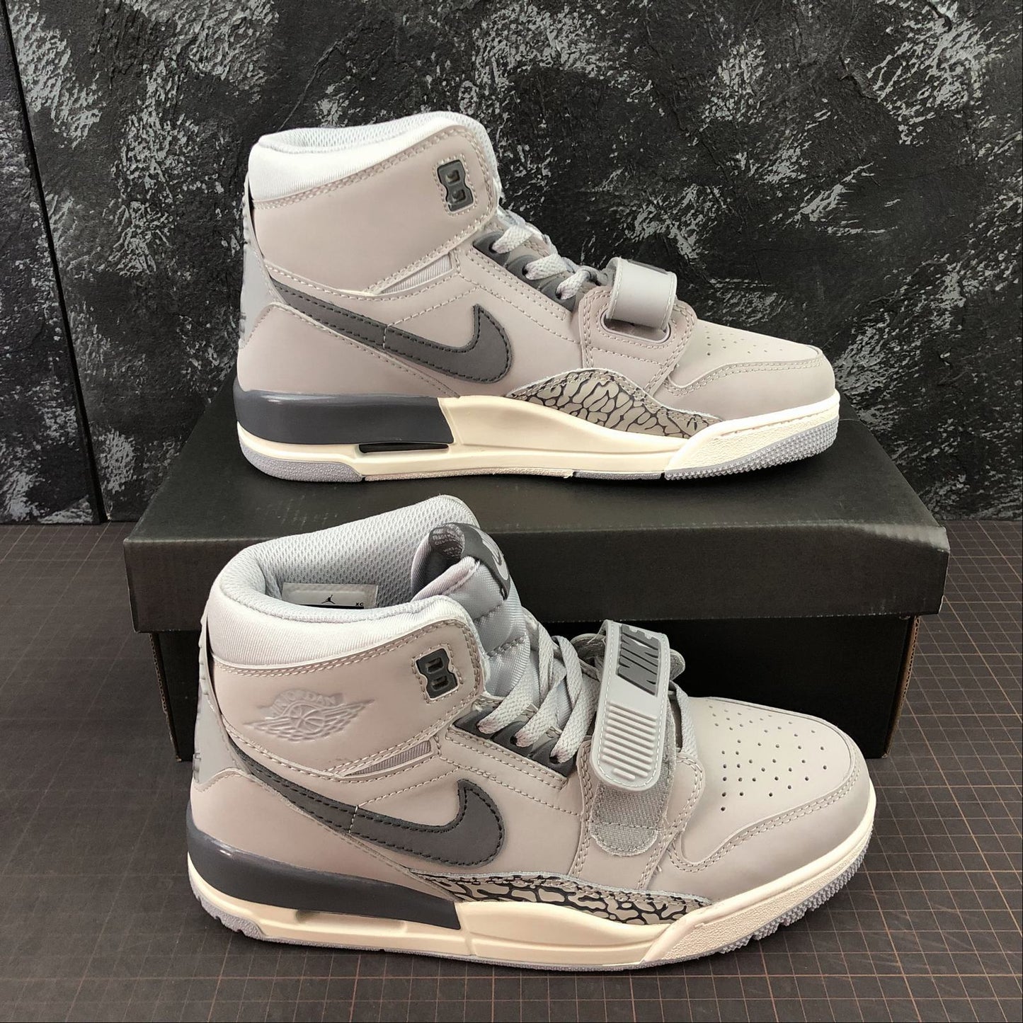Legacy 312 Wolf Grey