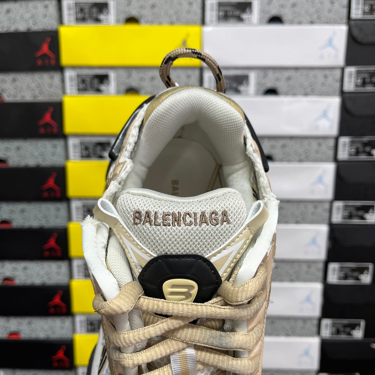 BLG Runner 7.0 Beige/White/Black