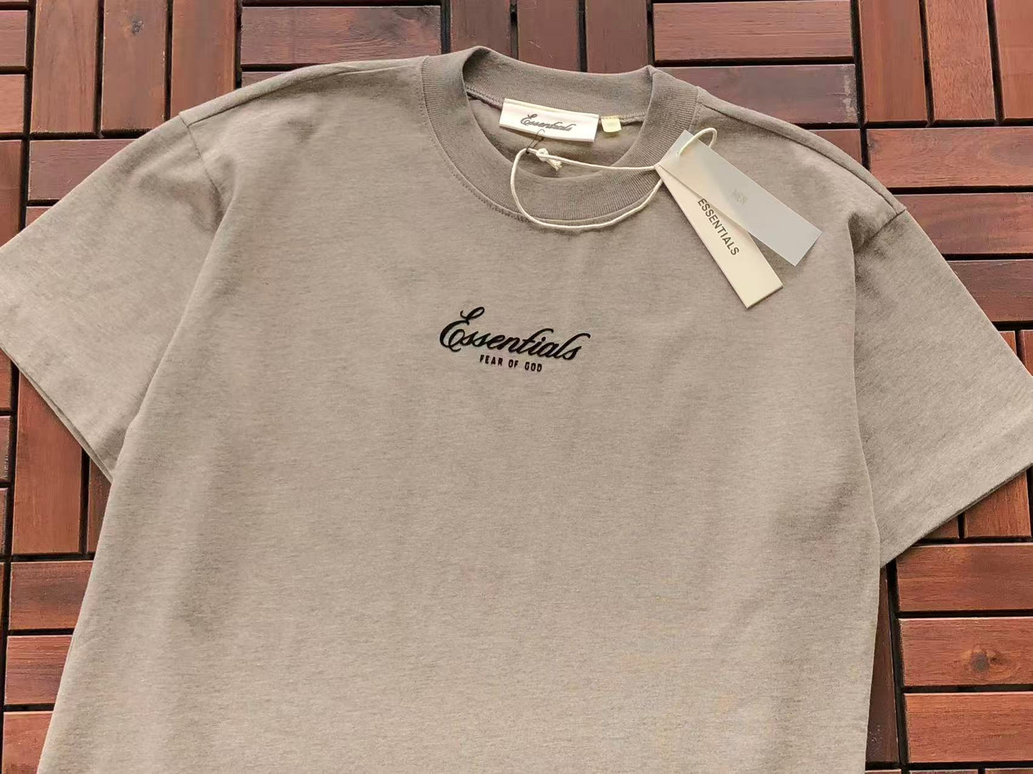 T-Shirts ESSENT