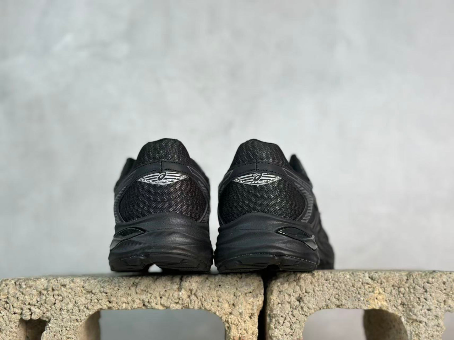 GEL-FLUX 4 Black